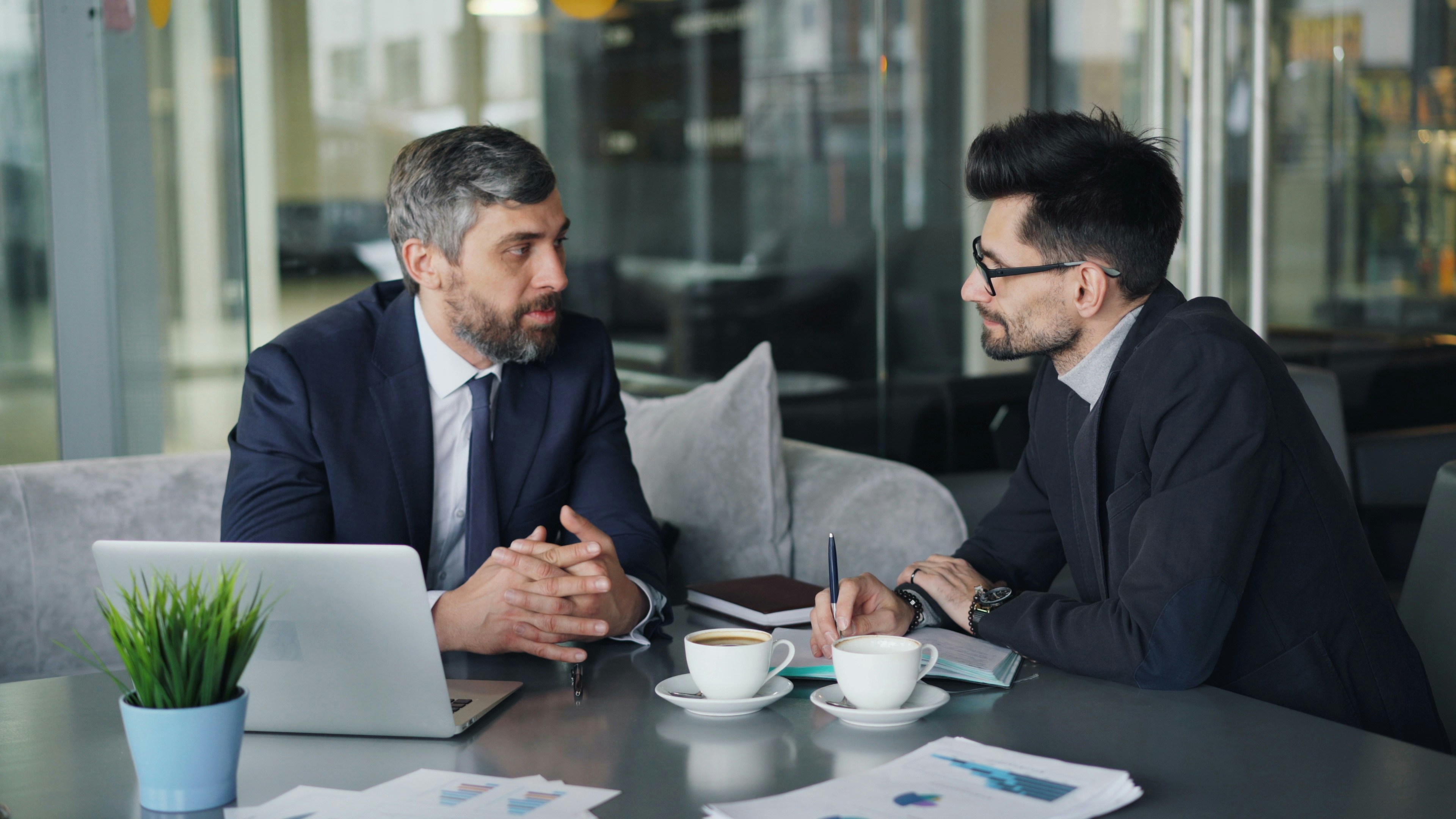 Consultant and client in a working session
